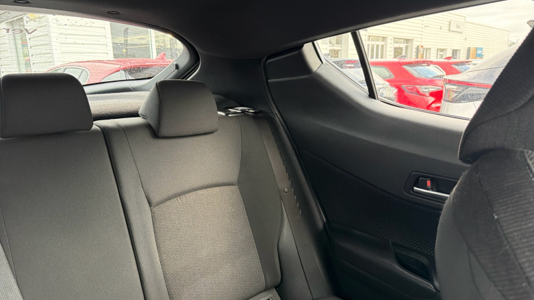 Toyota C-HR 1.8 Hybrid Design 5dr CVT Hybrid Hatchback